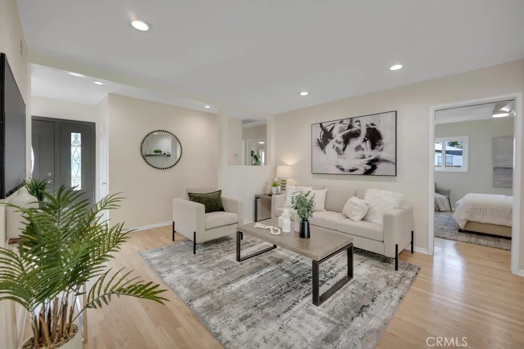 Additional image 4 of 22051 San Miguel, Woodland Hills, CA 91364