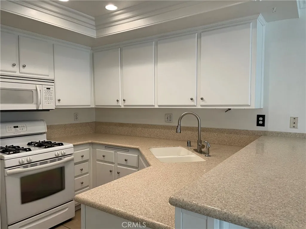 Additional image 6 of 1031 Palmetto Avenue Unit P6, Ontario, CA 91762