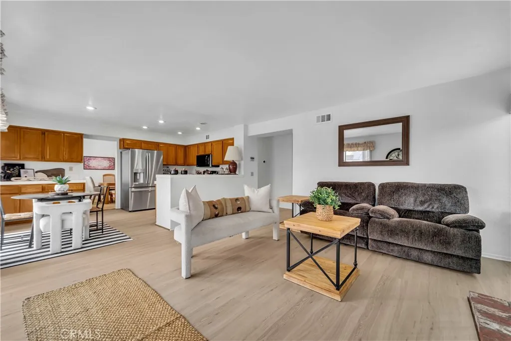 Additional image 10 of 40437 Aster Pl, Palmdale, CA 93551