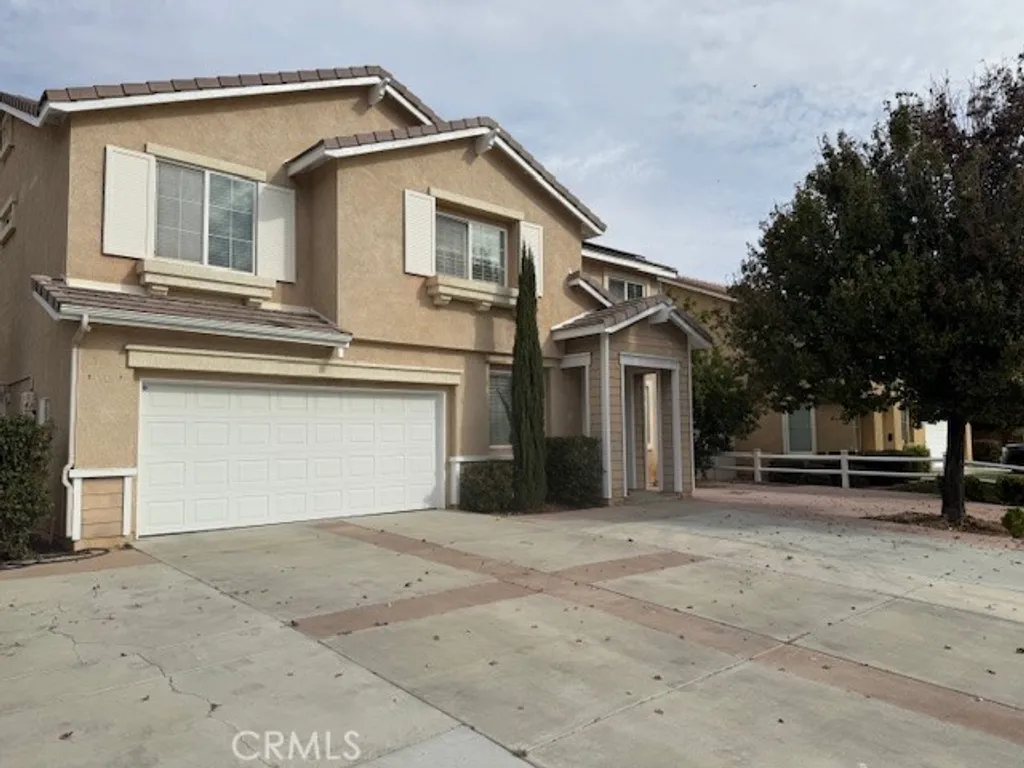 Additional image 3 of 2401 W Avenue P12, Palmdale, CA 93551
