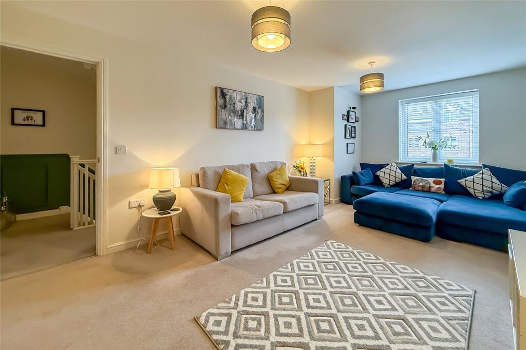 Additional image 19 of Neville Close, St. Albans, Hertfordshire, AL3