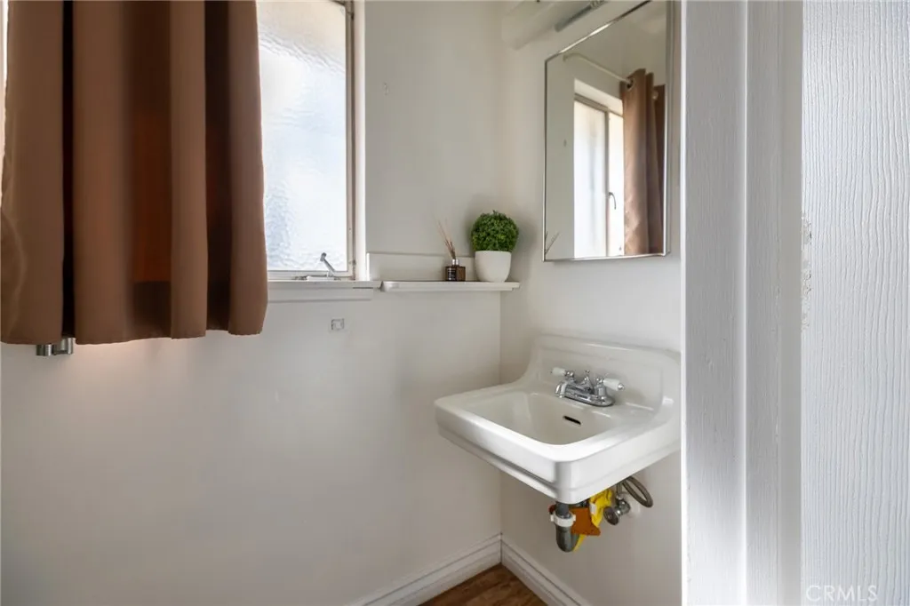 Additional image 41 of 340 E Shamrock St, Rialto, CA 92376