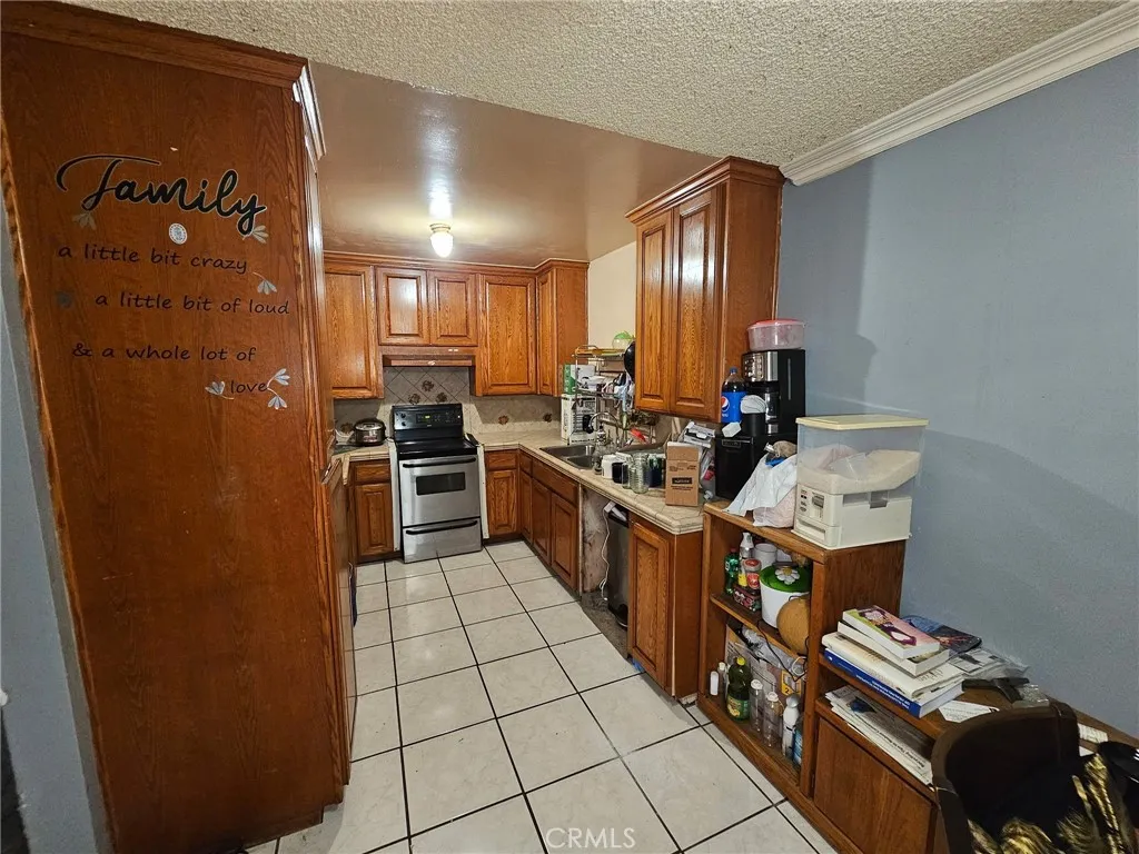 Additional image 35 of 1602 N King Street Unit J1, Santa Ana, CA 92706