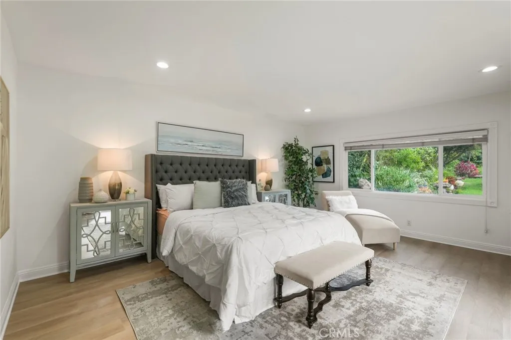 Additional image 36 of 18760 Wells, Tarzana, CA 91356