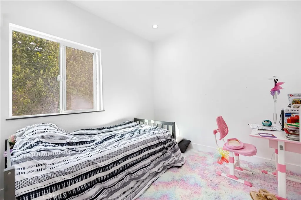 Additional image 80 of 2031 N Pass Ave, Burbank, CA 91505