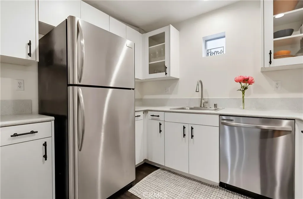 Additional image 13 of 834 E 4th Street Unit 29, Long Beach, CA 90802