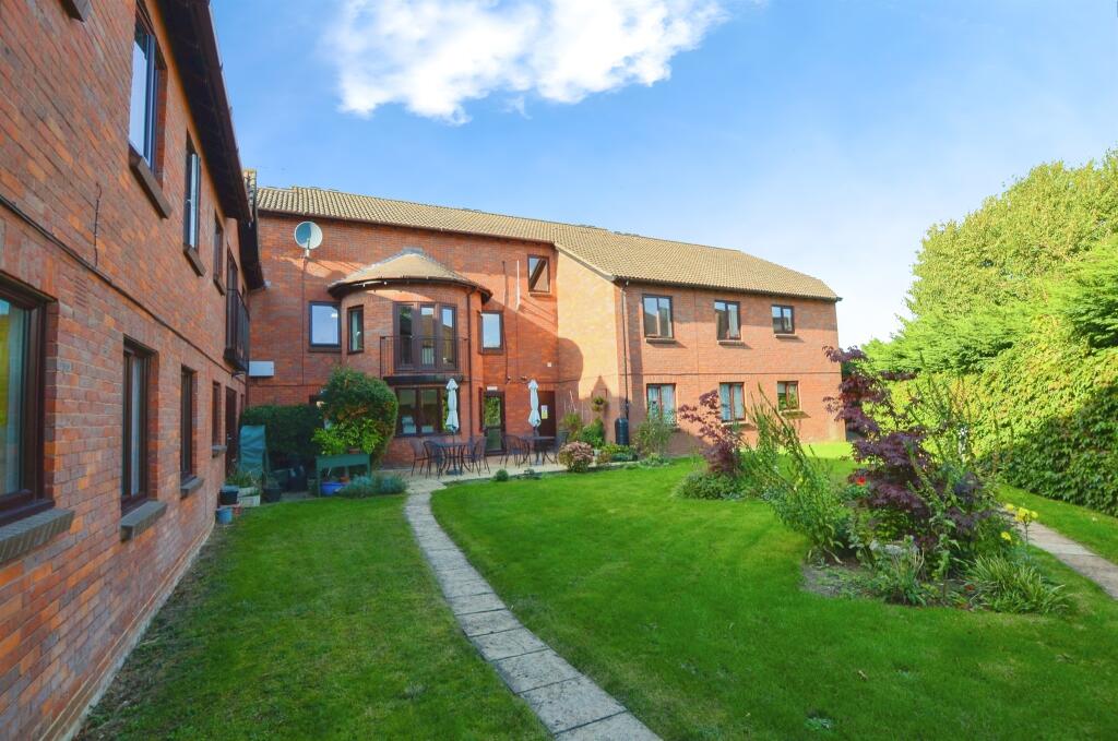 Additional image 8 of Batchwood View, St. Albans