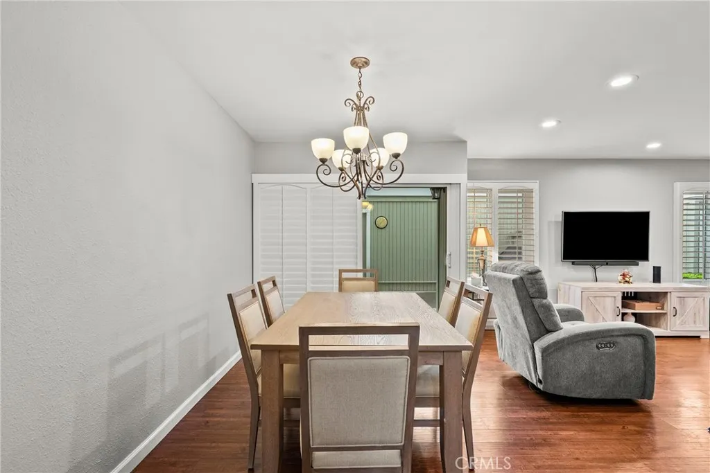 Additional image 8 of 22123 Burbank Blvd #2, Woodland Hills, CA 91367