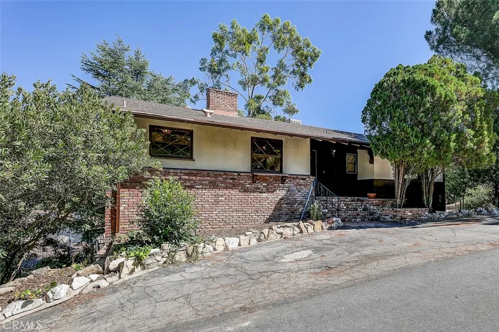 Additional image 2 of 7951 Glenties Lane, Sunland, CA 91040