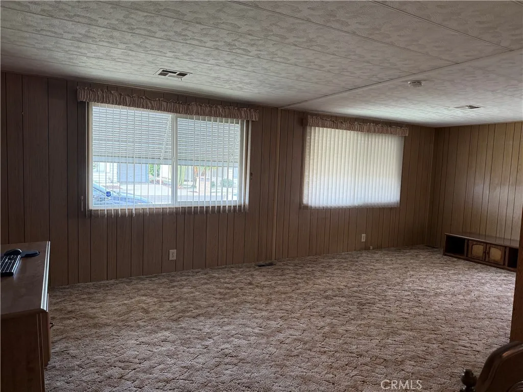 Additional image 10 of 944 S Elk St, Hemet, CA 92543