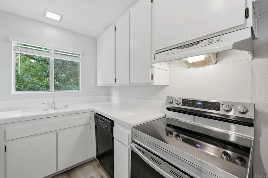 Additional image 28 of 7822 Camino Raposa, San Diego, CA 92122