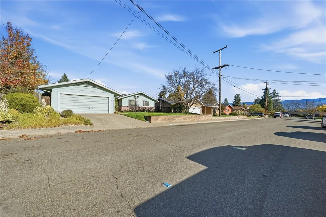 Additional image 123 of 464 Nokomis Drive, Ukiah, CA 95482