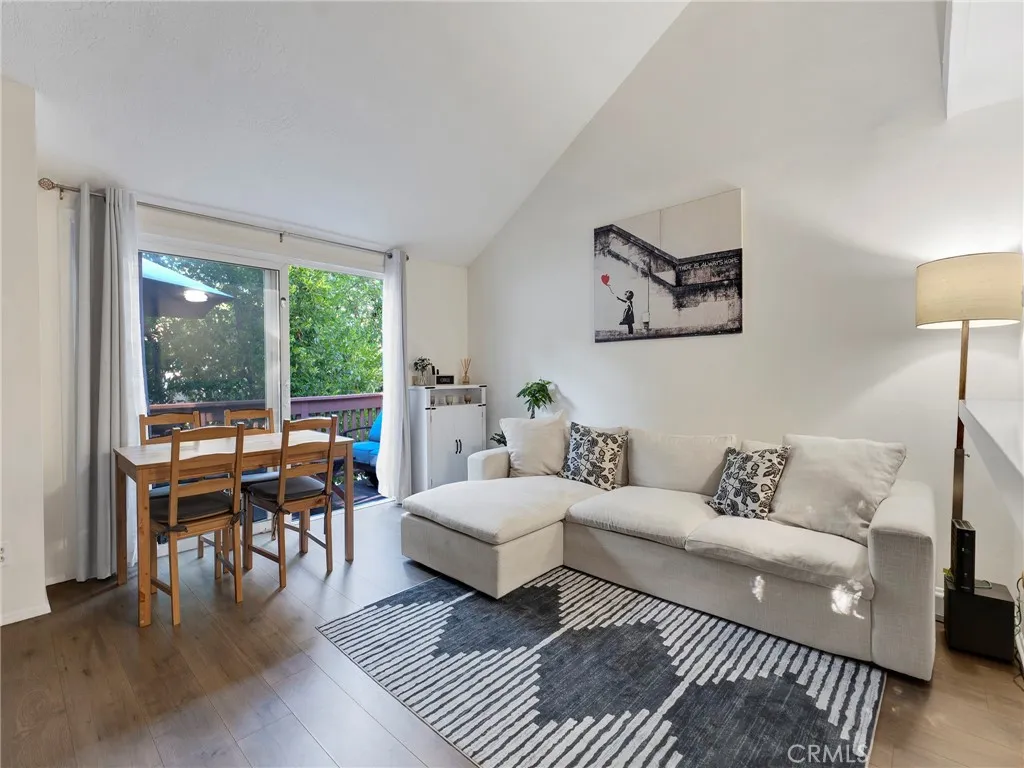 Additional image 48 of 7050 Shoup Ave #225, Canoga Park, CA 91303