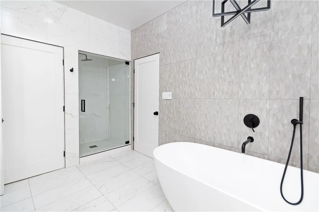 Additional image 31 of 5439 Gentry Avenue, Valley Village, CA 91607