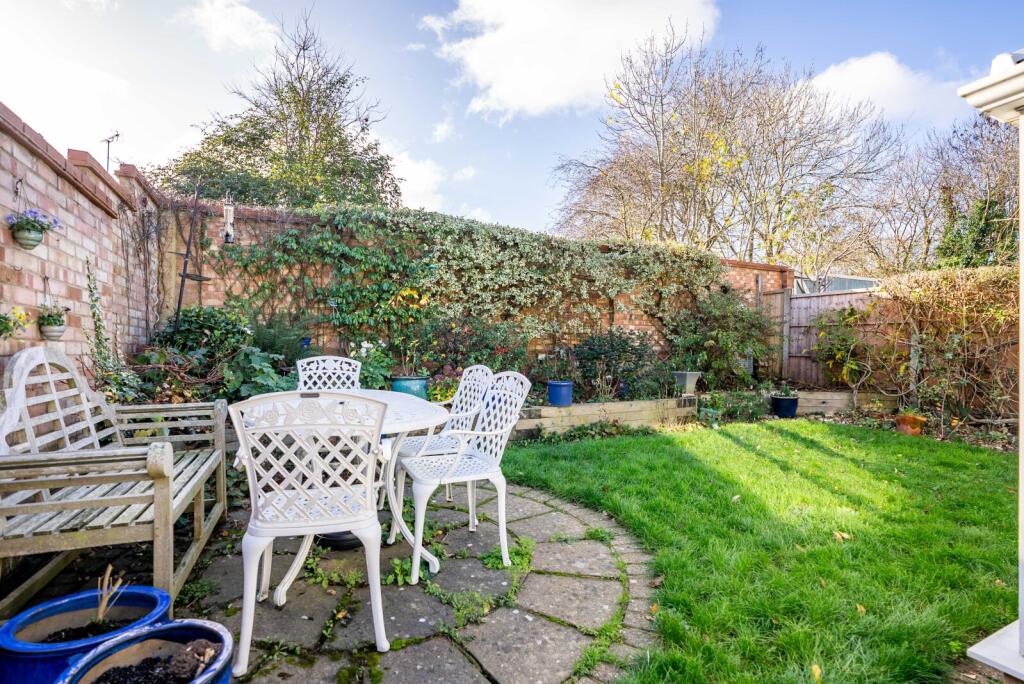 Additional image 11 of Tilsworth Walk, St. Albans, Hertfordshire, AL4