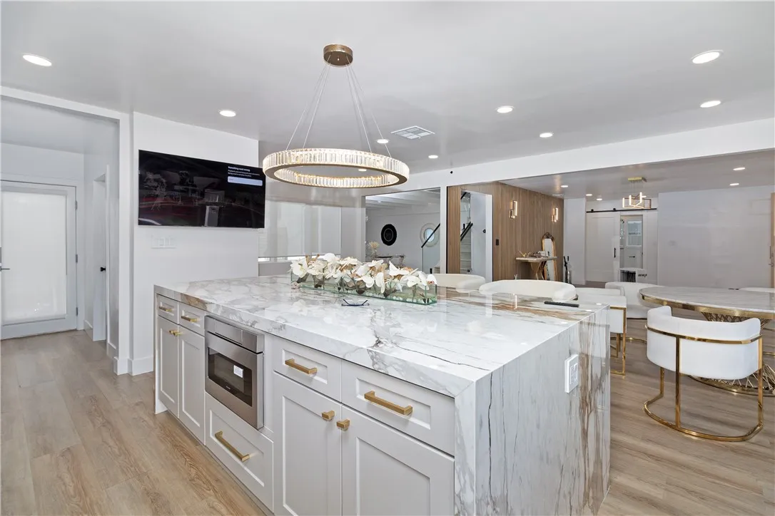 Additional image 66 of 5439 Gentry Avenue, Valley Village, CA 91607