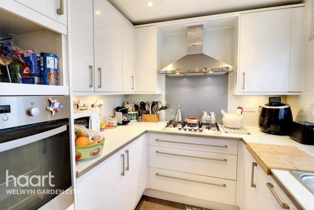 Additional image 7 of Gorseway, Hatfield