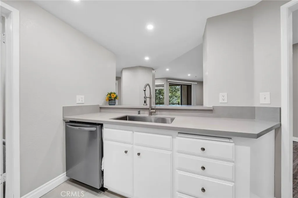 Additional image 56 of 2559 Plaza Del Amo Unit 215, Torrance, CA 90503