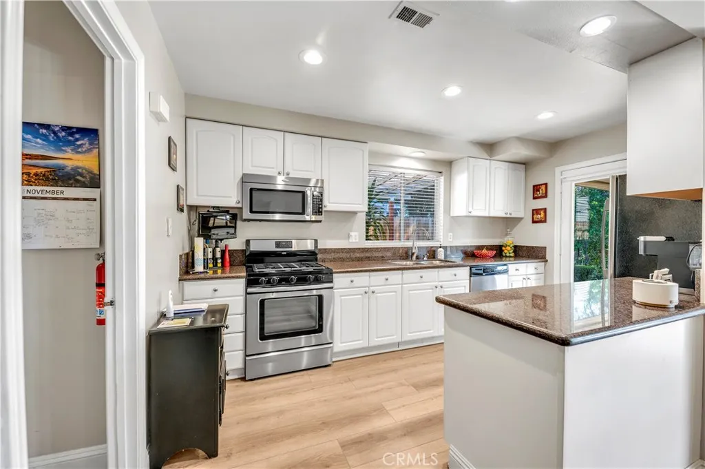 Additional image 48 of 475 Termino, Corona, CA 92879