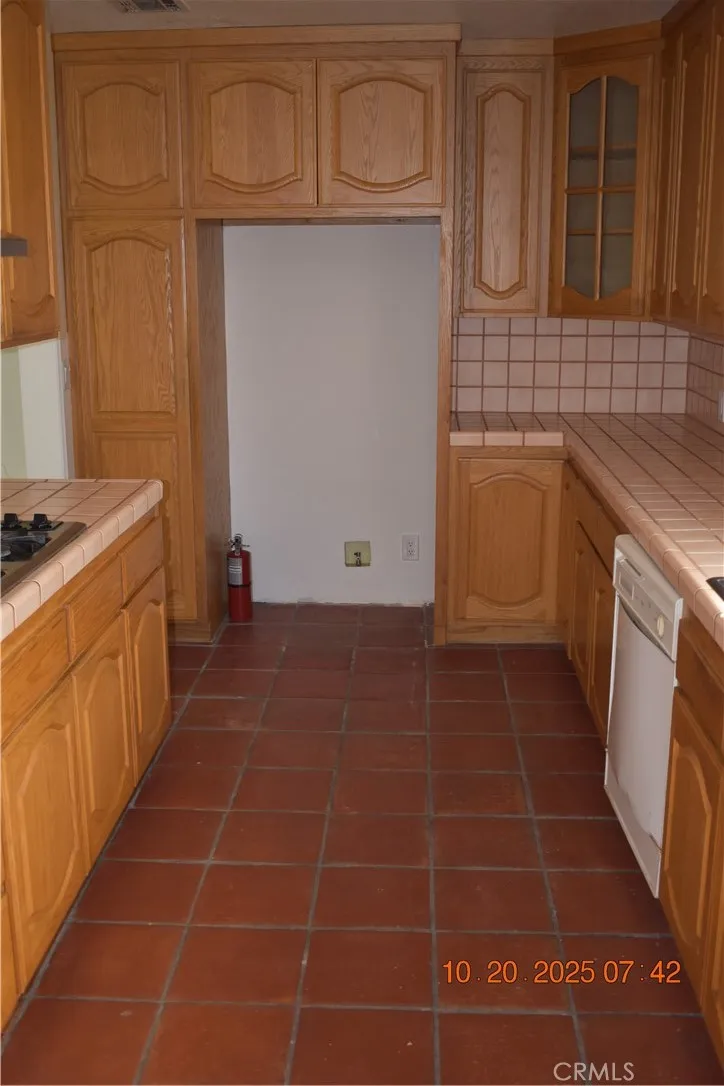 Additional image 70 of 1009 S Rimpau Blvd, Los Angeles, CA 90019