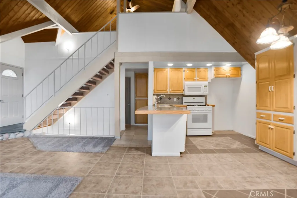 Additional image 4 of 414 Grass Valley Rd, Lake Arrowhead, CA 92352