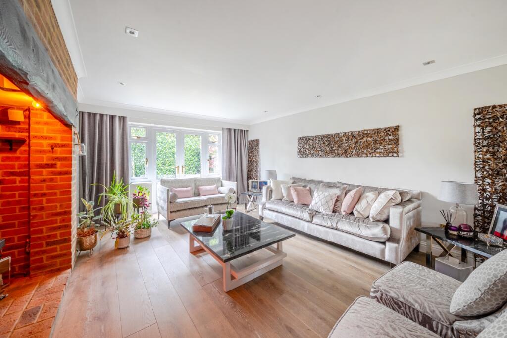 Additional image 9 of Oaklea Welwyn AL6