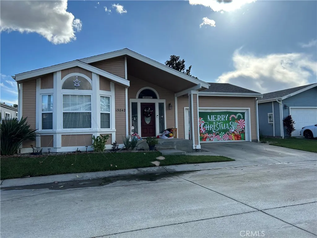 Additional image 2 of 19842 Emerald Creek Drive, Canyon Country, CA 91351