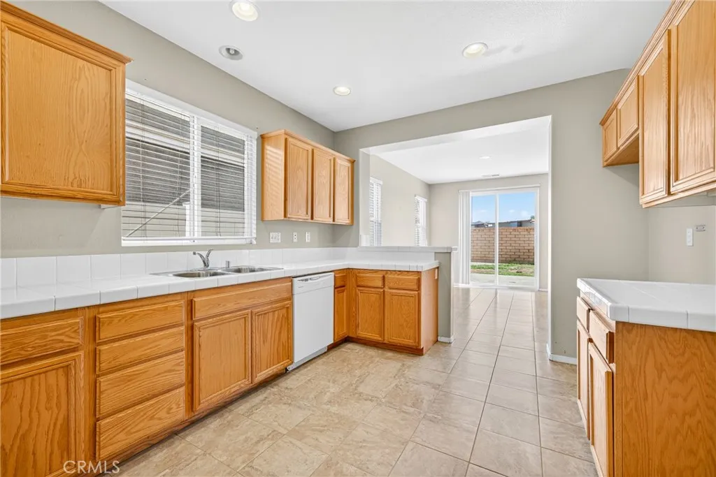 Additional image 33 of 3649 Freesia St, Perris, CA 92571