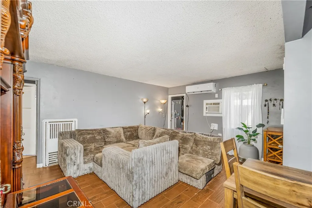 Additional image 10 of 1709 Rialto Ave, Colton, CA 92324