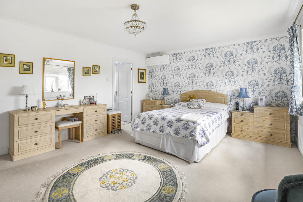 Additional image 12 of Heyford End, Balmoral Close, St Albans, AL2