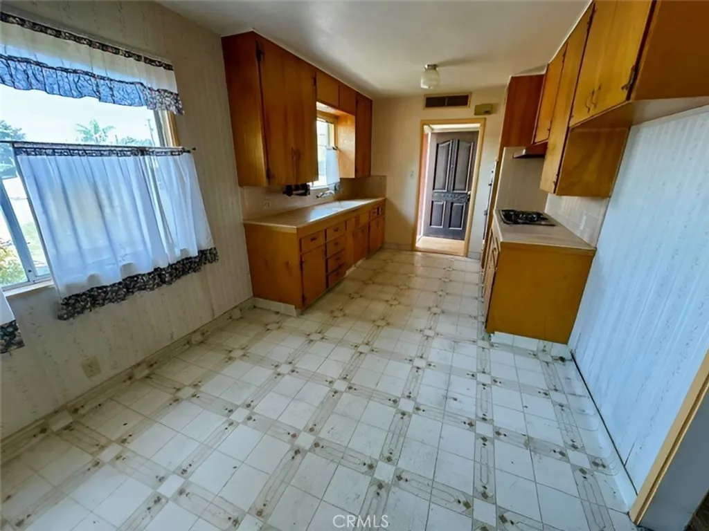 Additional image 4 of 2244 S Church St, Visalia, CA 93277