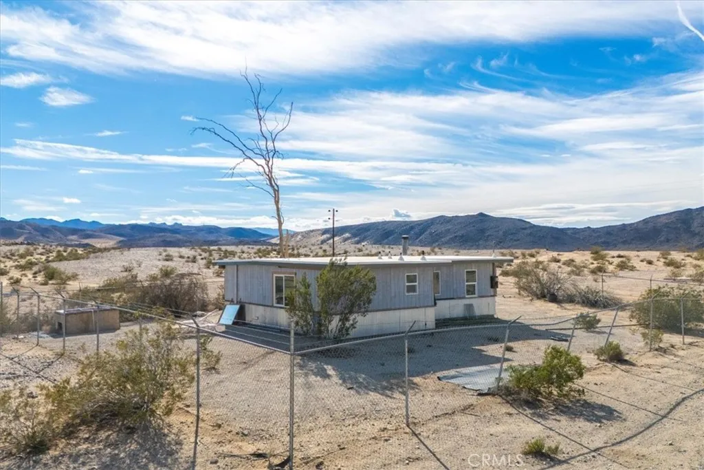 Additional image 56 of 67980 Valle Vista Road, 29 Palms, CA 92277