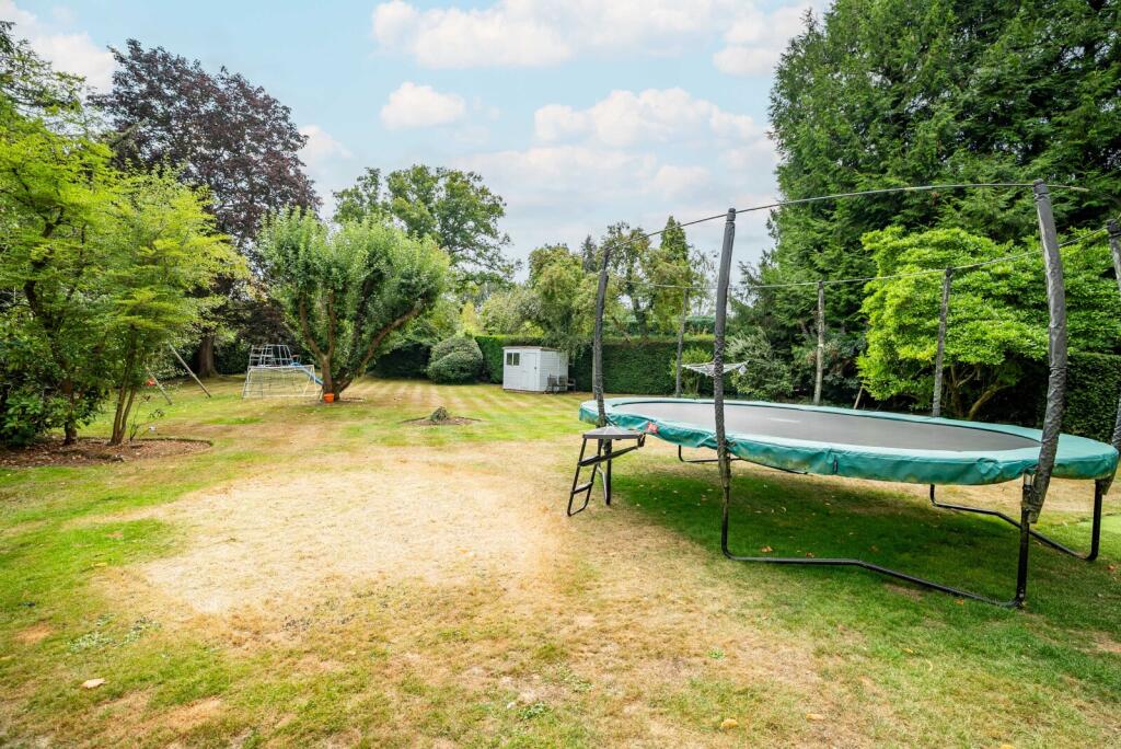 Additional image 8 of Park Avenue North, Harpenden, Hertfordshire, AL5