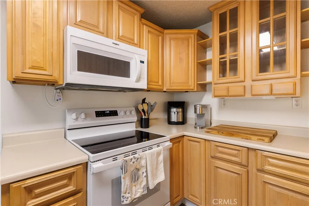 Additional image 86 of 110 S Russell St, Lakeport, CA 95453