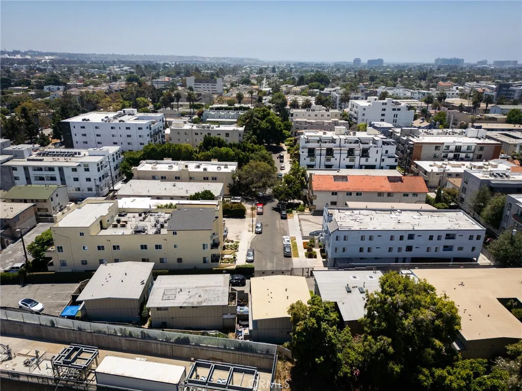 Additional image 50 of 11722 Avon, Los Angeles, CA 90066