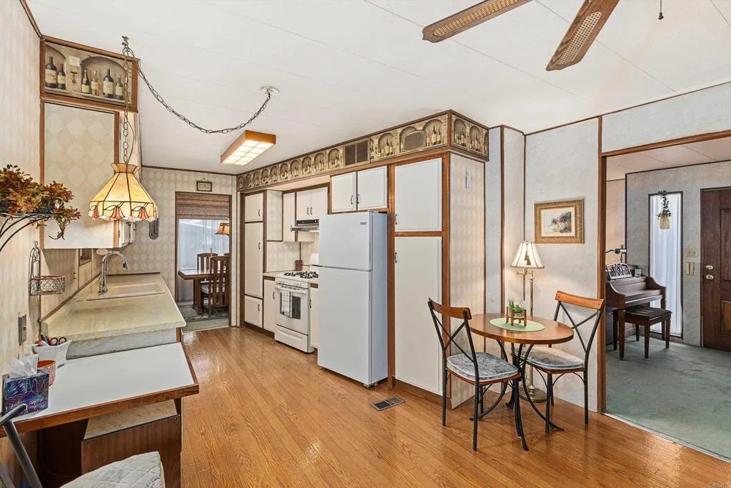 Additional image 64 of 1401 El Norte Parkway Unit 57, San Marcos, CA 92069