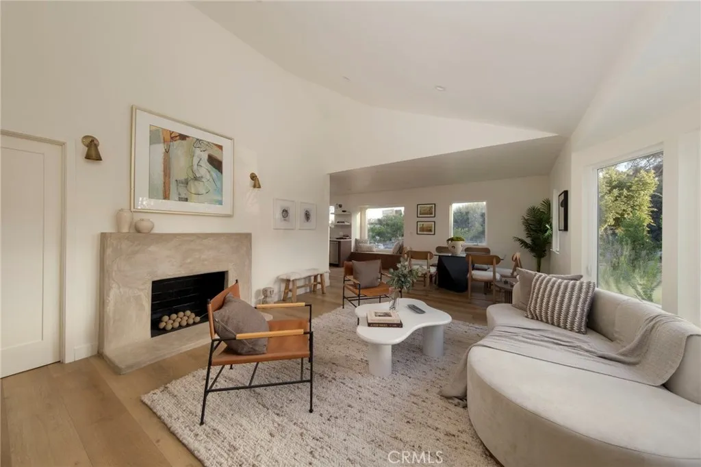 Additional image 5 of 3554 S Sycamore Ave, Los Angeles, CA 90016