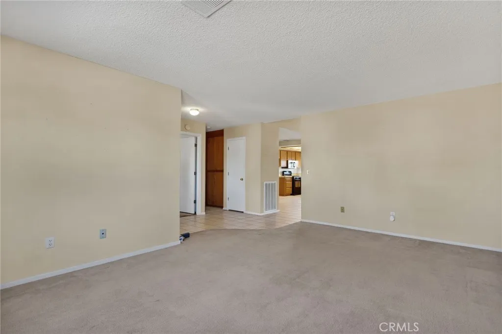 Additional image 17 of 22111 Isatis Ave, Apple Valley, CA 92307