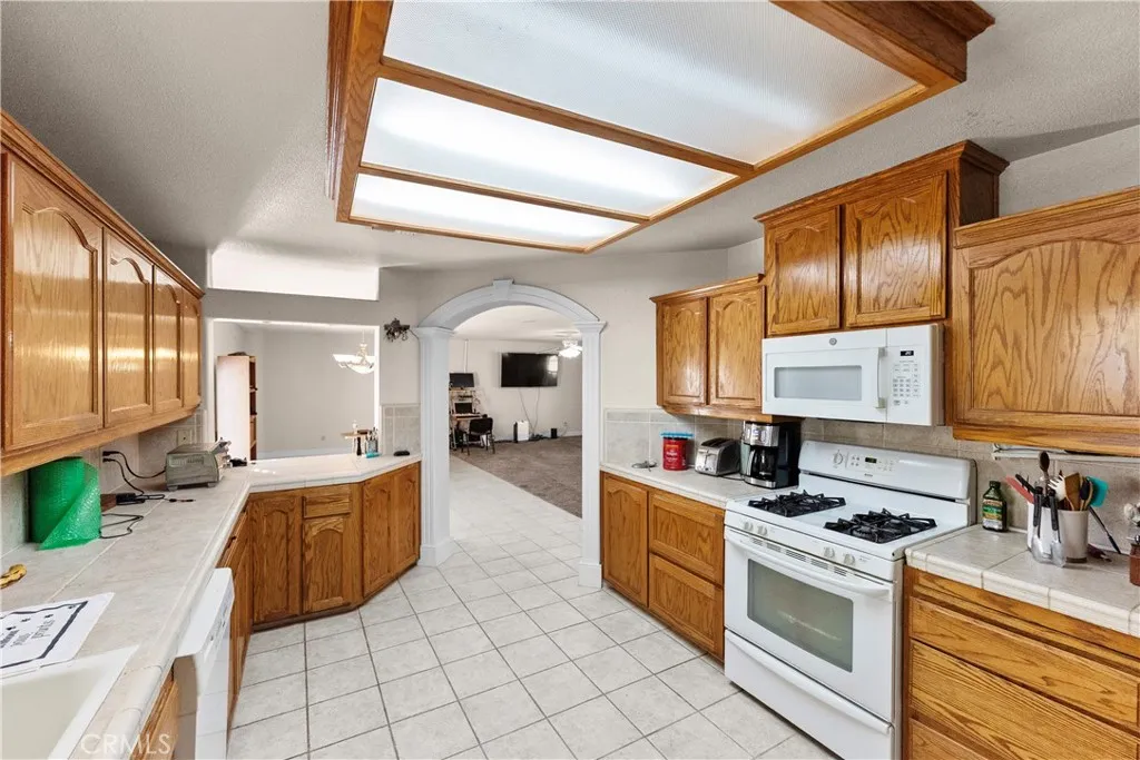 Additional image 11 of 36740 Kensington Drive, Madera, CA 93636