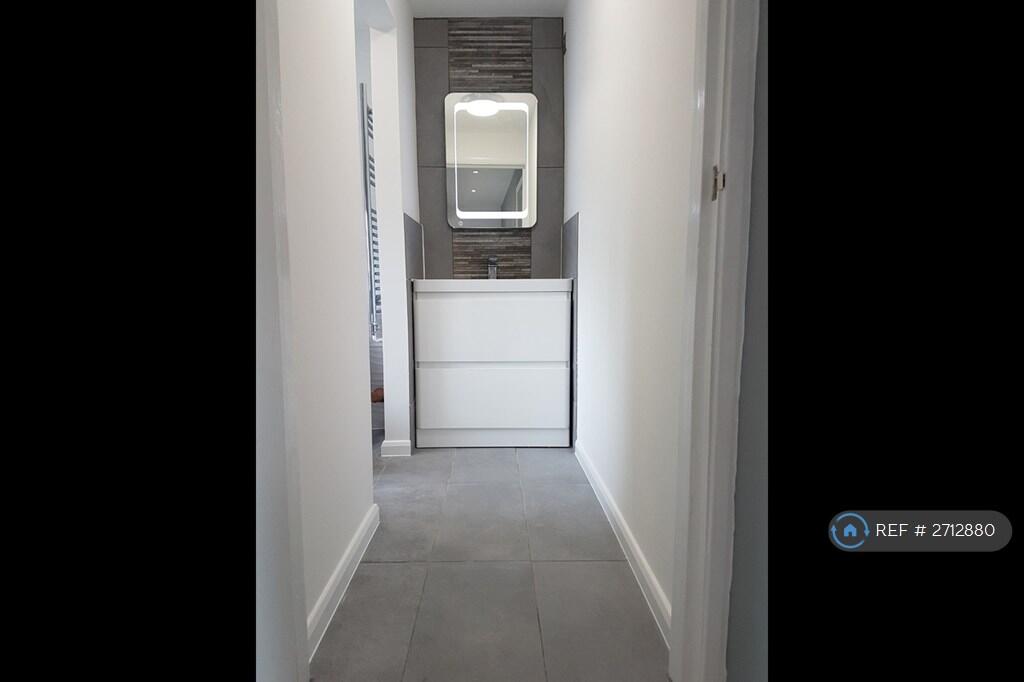 Additional image 11 of Catherine Street, St. Albans, AL3