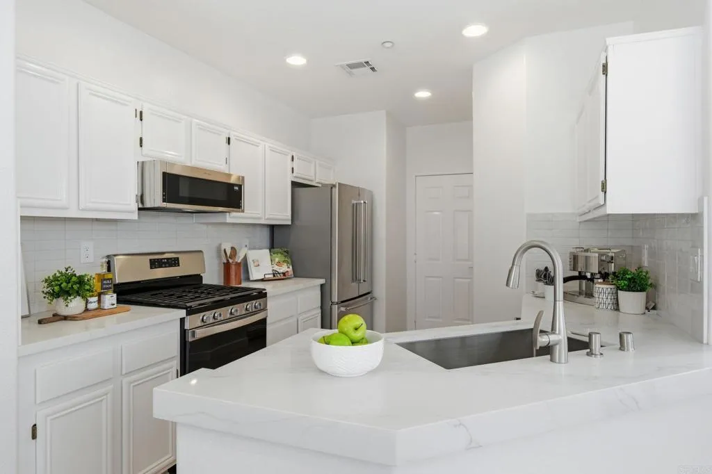 Additional image 11 of 6180 Citracado Circle, Carlsbad, CA 92009