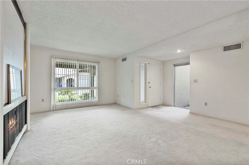 Additional image 37 of 26838 Avenue Of The Oaks Unit C, Newhall, CA 91321