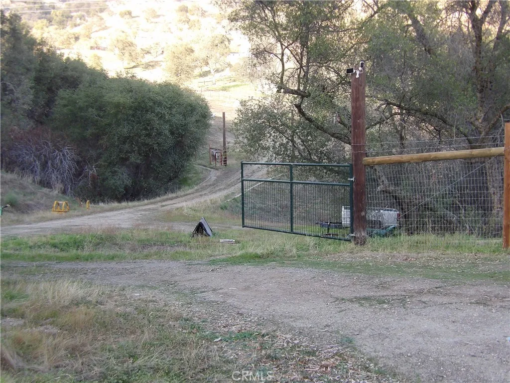 Additional image 39 of 38967 Deerbrook Ln, Squaw Valley, CA 93675