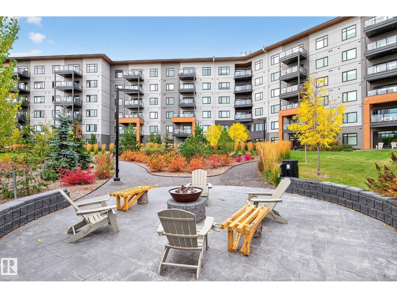 #303 7463 MAY CM NW|Edmonton, Alberta T6R0X1