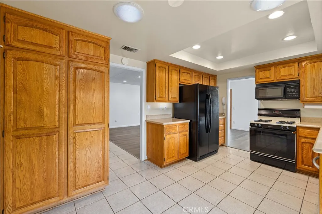 Additional image 11 of 26562 Cardwick Court, Newhall, CA 91321