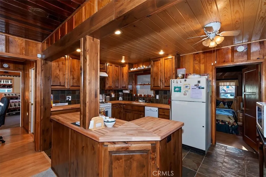 Additional image 33 of 40226 Guinan Ln, Big Bear Lake, CA 92315
