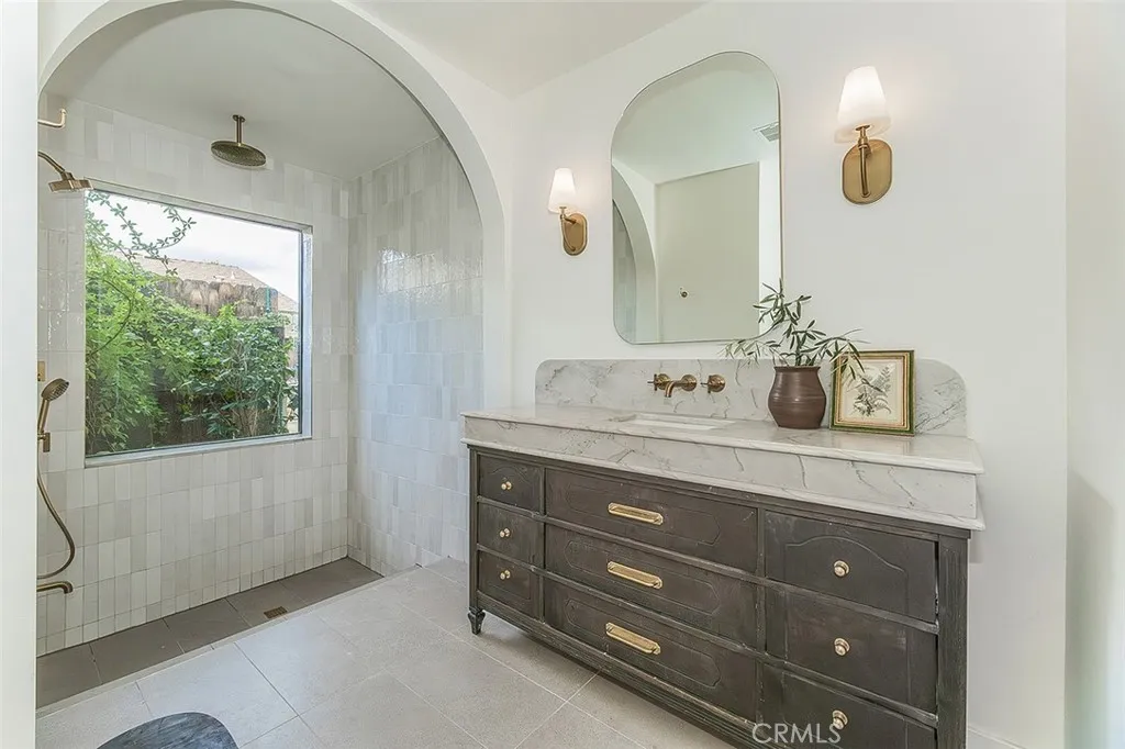 Additional image 28 of 406 E Audubon Drive, Fresno, CA 93720