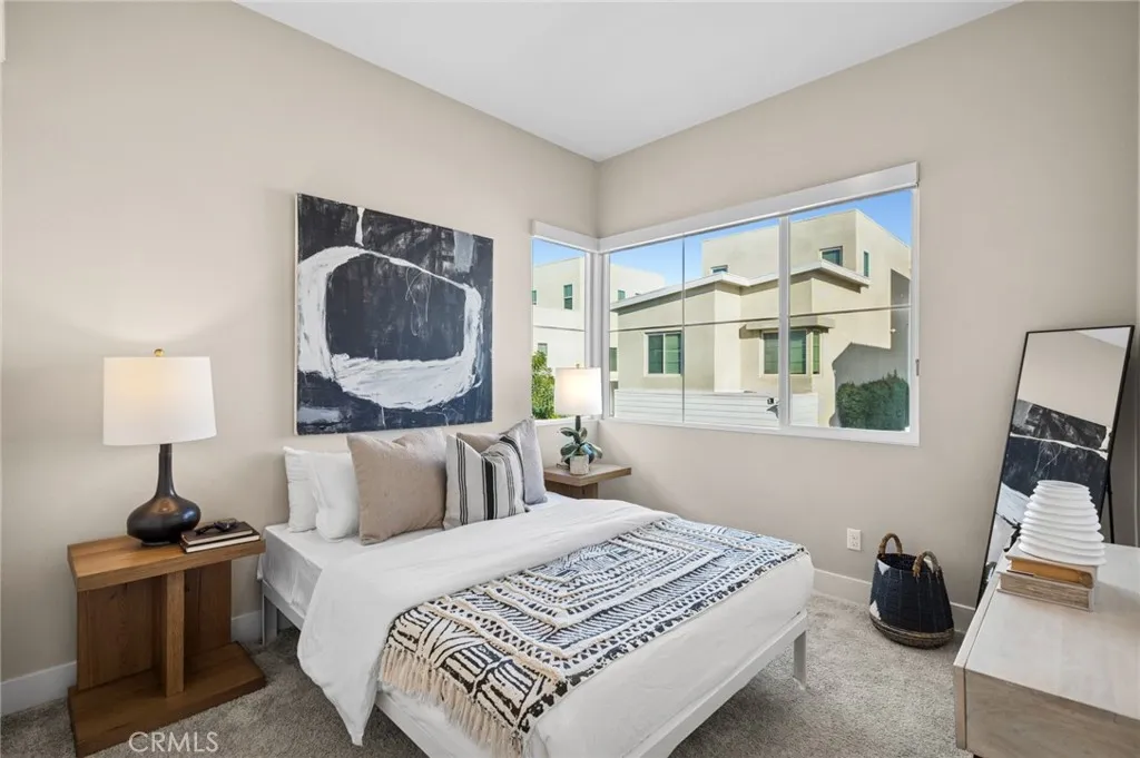 Additional image 25 of 114 Source, Irvine, CA 92618