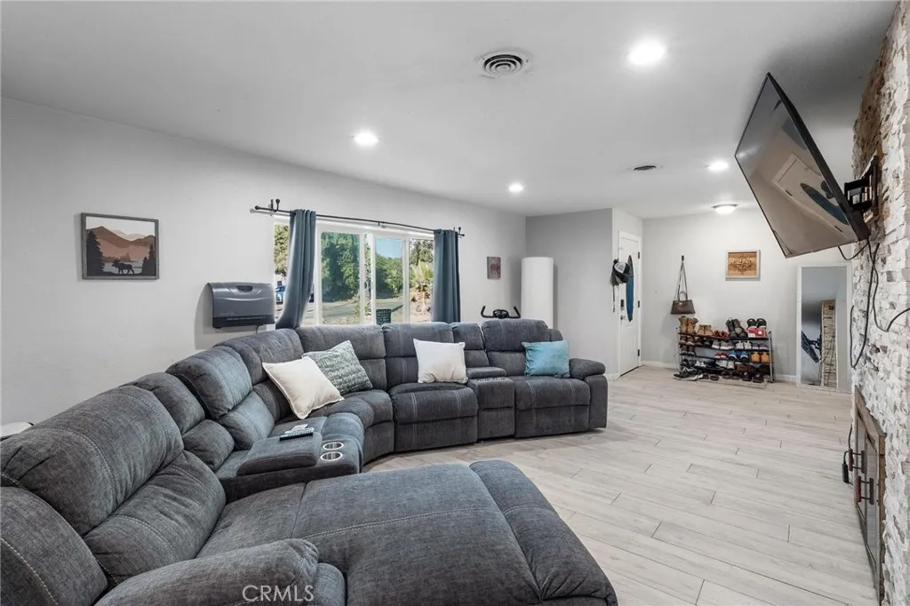 Additional image 11 of 1929 E Oakland Ave, Hemet, CA 92544