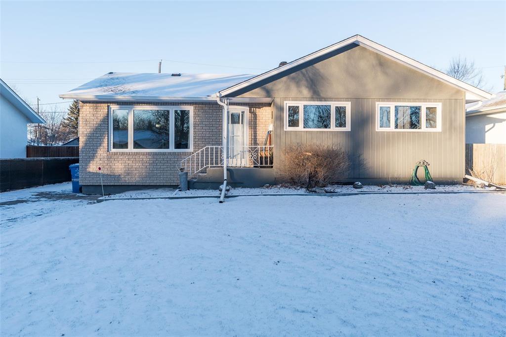 Property image for 8 Byron Bay|Winnipeg, Manitoba R3K0R7